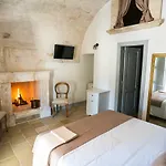 Borgo Cozzana מונופולי