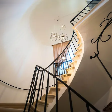 Borgo Cozzana Монополи