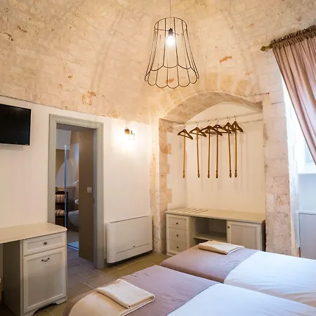 Borgo Cozzana 4* Монополи