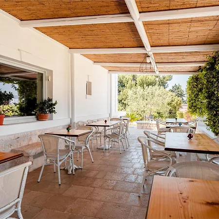 Nocleg ze śniadaniem Borgo Cozzana 4*
