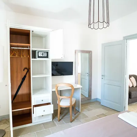 Borgo Cozzana Bed and Breakfast Monopoli