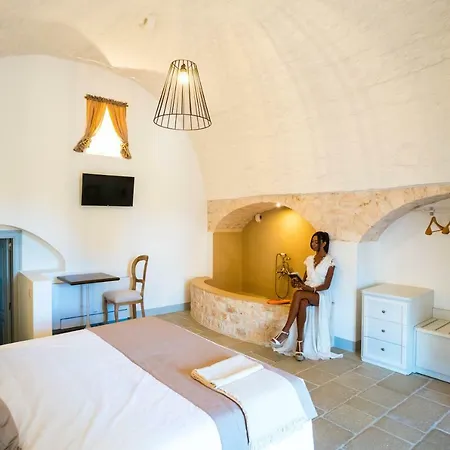 Bed and Breakfast Borgo Cozzana 4*